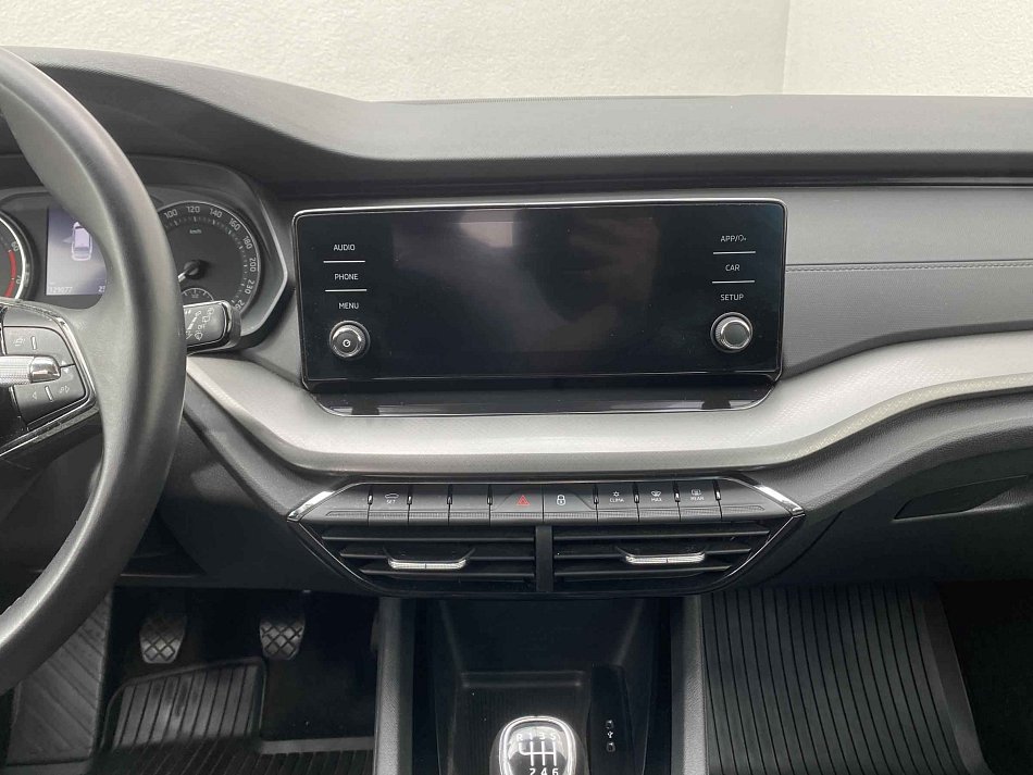 Škoda Octavia IV 1.5 TSi Ambition