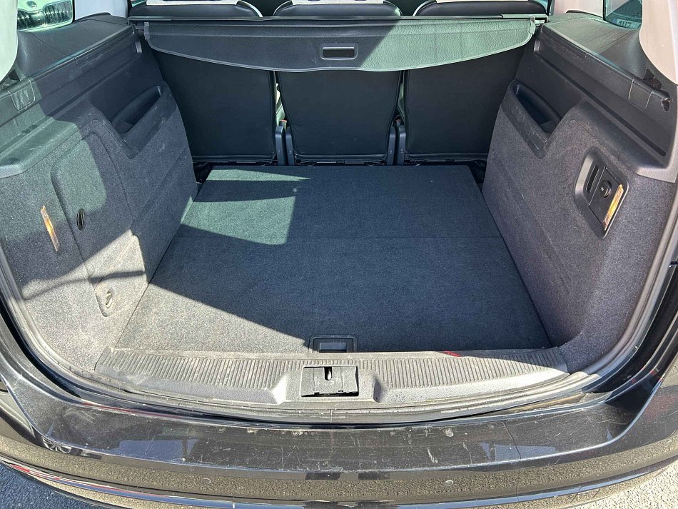 Volkswagen Sharan 2.0 TDi Match