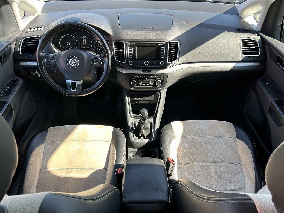 Volkswagen Sharan 2.0 TDi Match