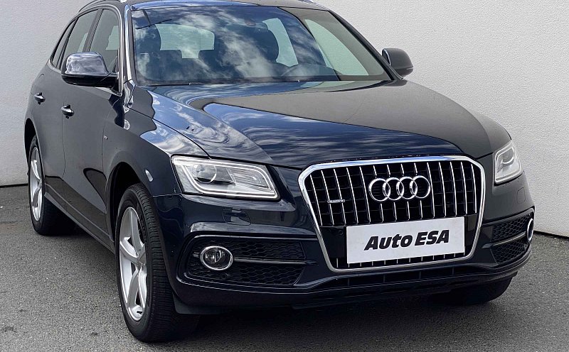 Audi Q5 2.0TDi S-line quattro
