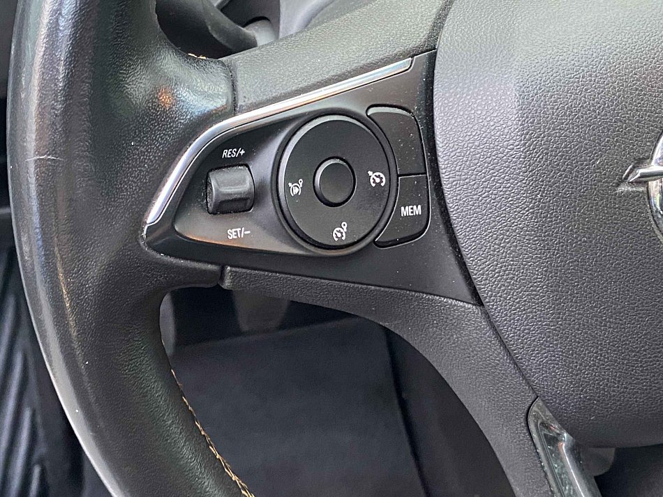 Opel Crossland X 1.2 T Innovation