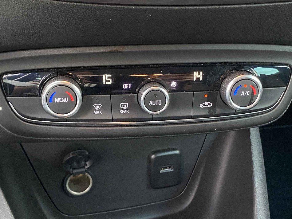 Opel Crossland X 1.2 T Innovation
