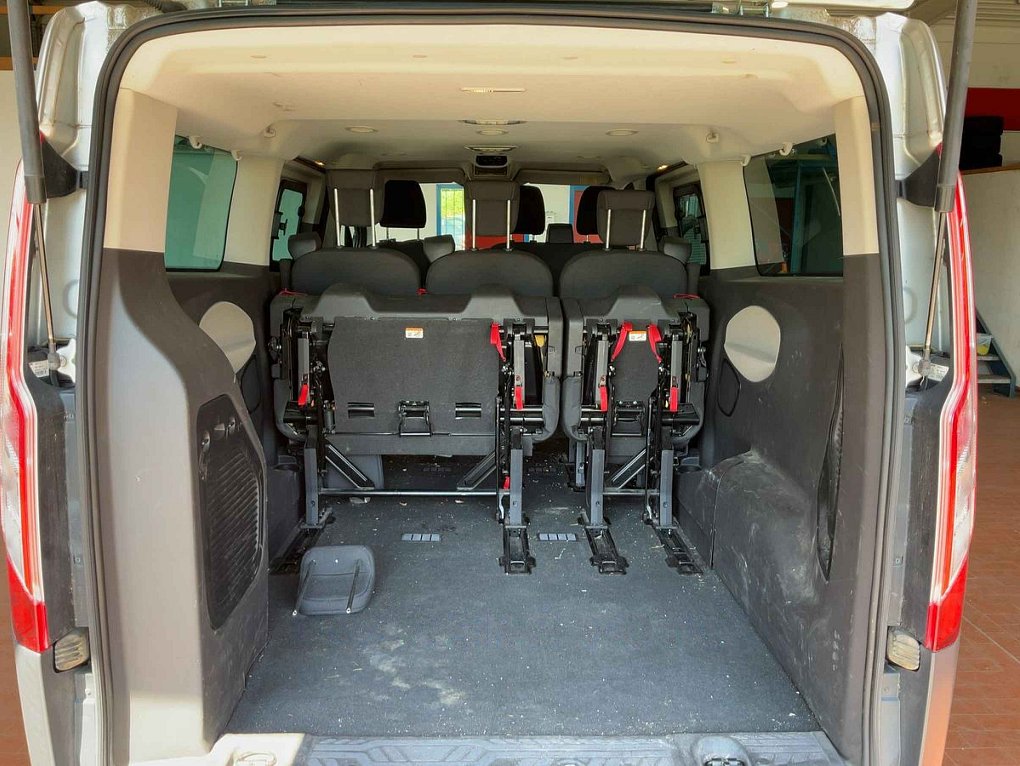 Ford Tourneo Custom 2.2TDCi Trend L2 9míst