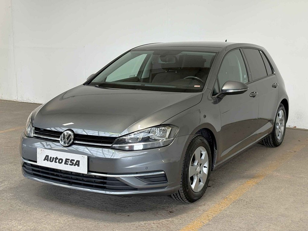 Volkswagen Golf 1.0TSi 
