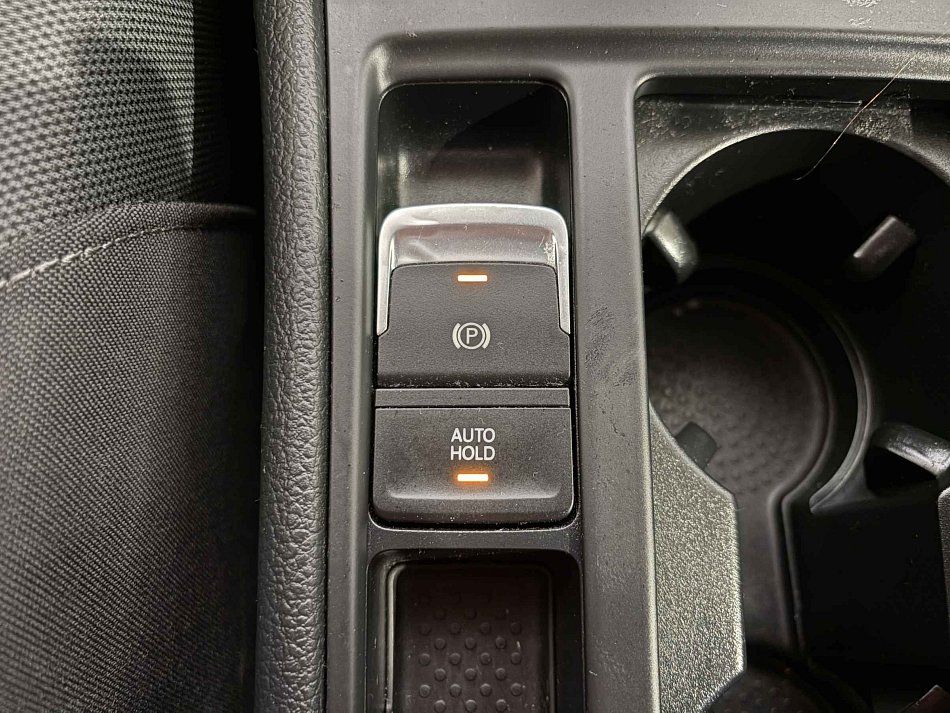 Volkswagen Golf 1.0TSi 