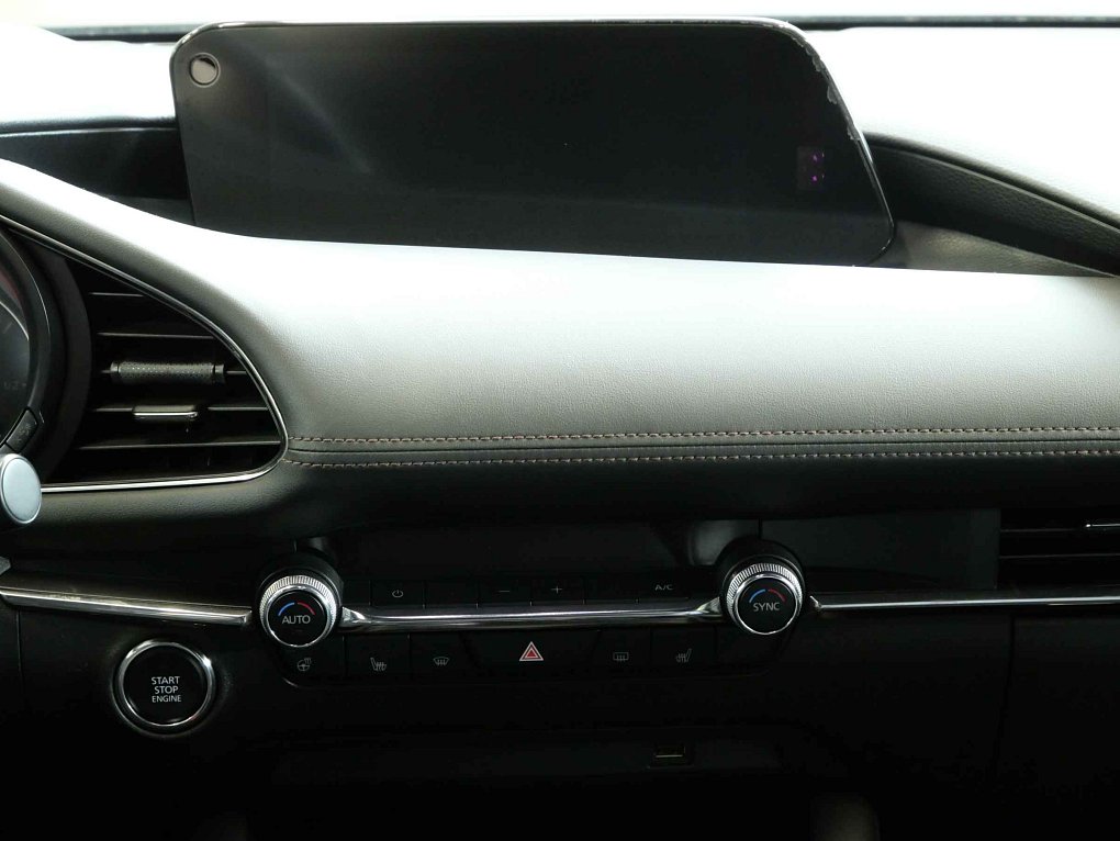 Mazda 3 2.0i  Takumi