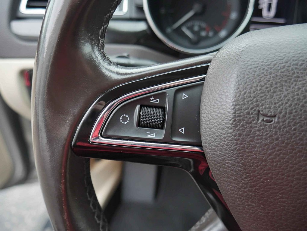 Škoda Superb II 3.6 L&K