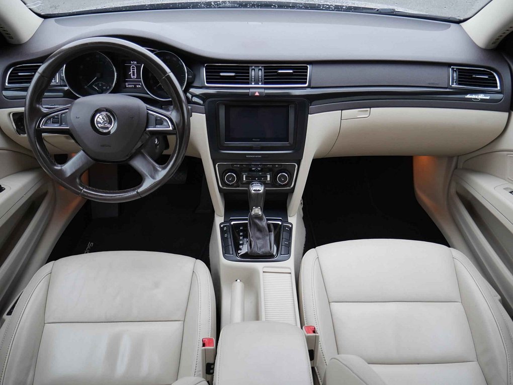 Škoda Superb II 3.6 L&K