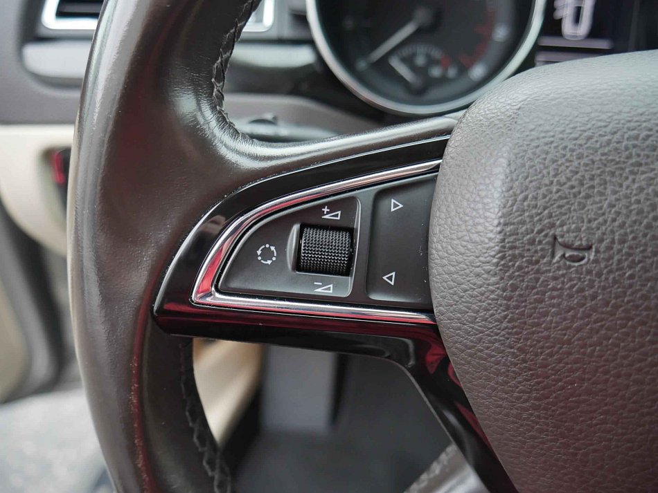 Škoda Superb II 3.6 L&K