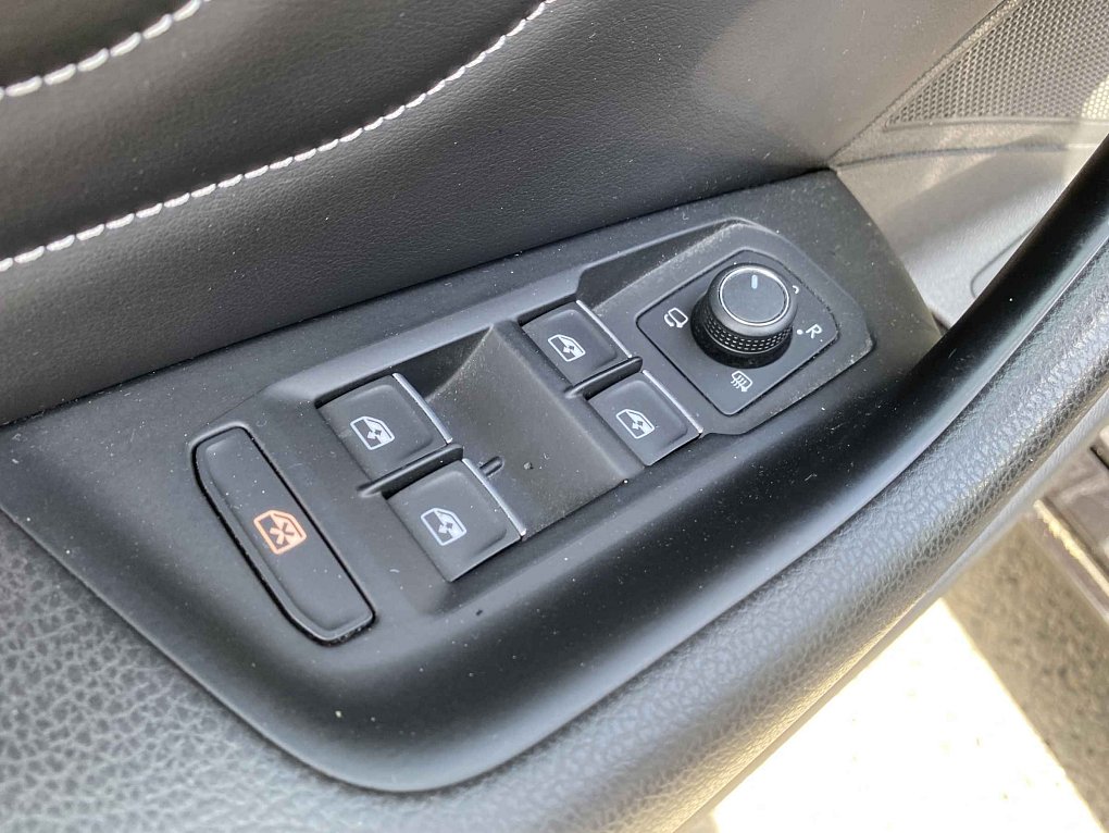 Volkswagen Passat 2.0 TDi Elegance