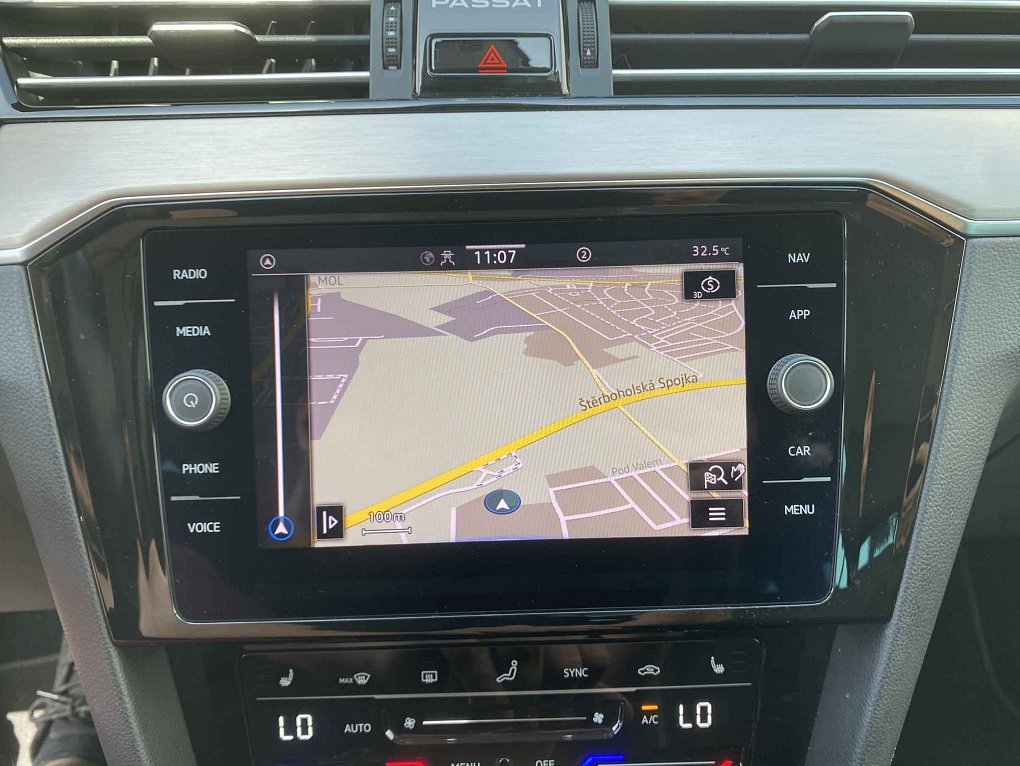 Volkswagen Passat 2.0 TDi Elegance