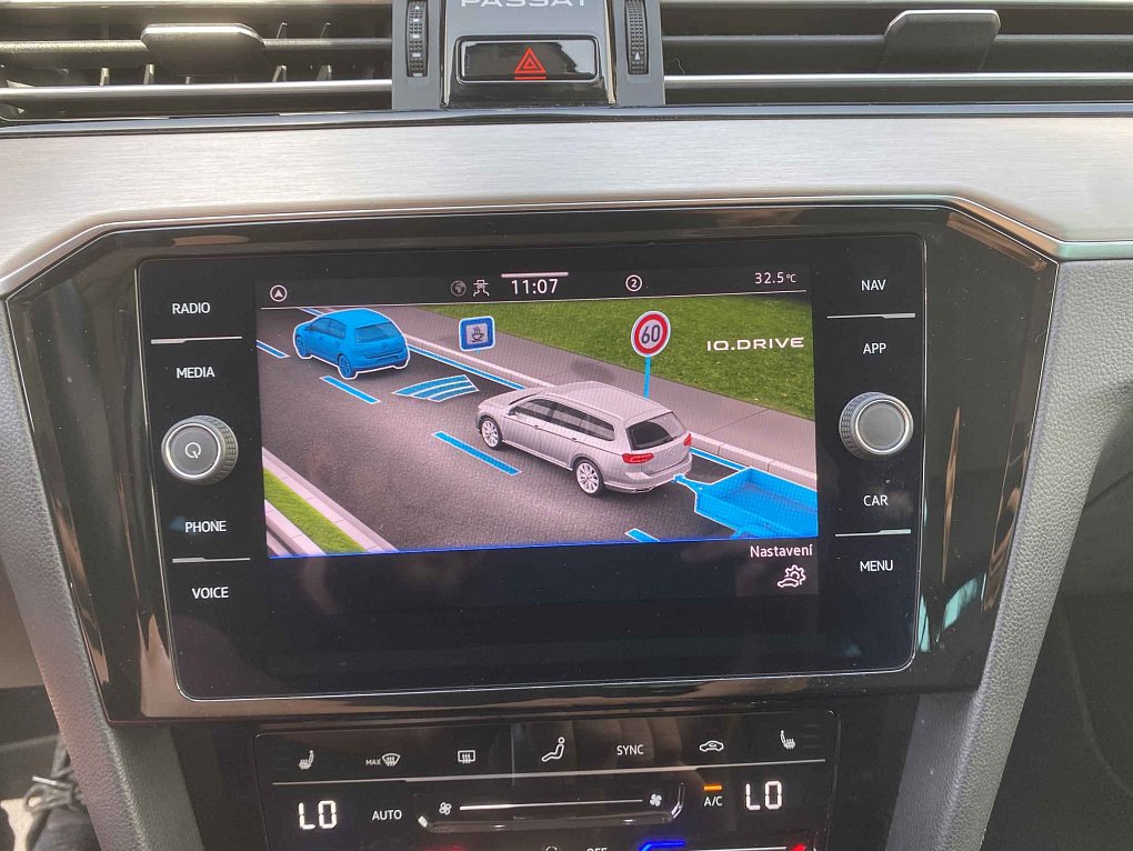Volkswagen Passat 2.0 TDi Elegance