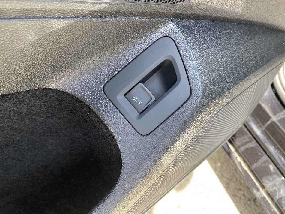 Volkswagen Passat 2.0 TDi Elegance