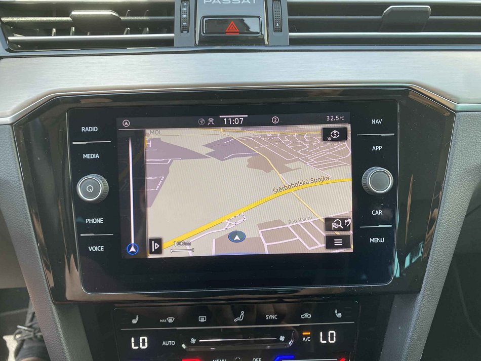 Volkswagen Passat 2.0 TDi Elegance