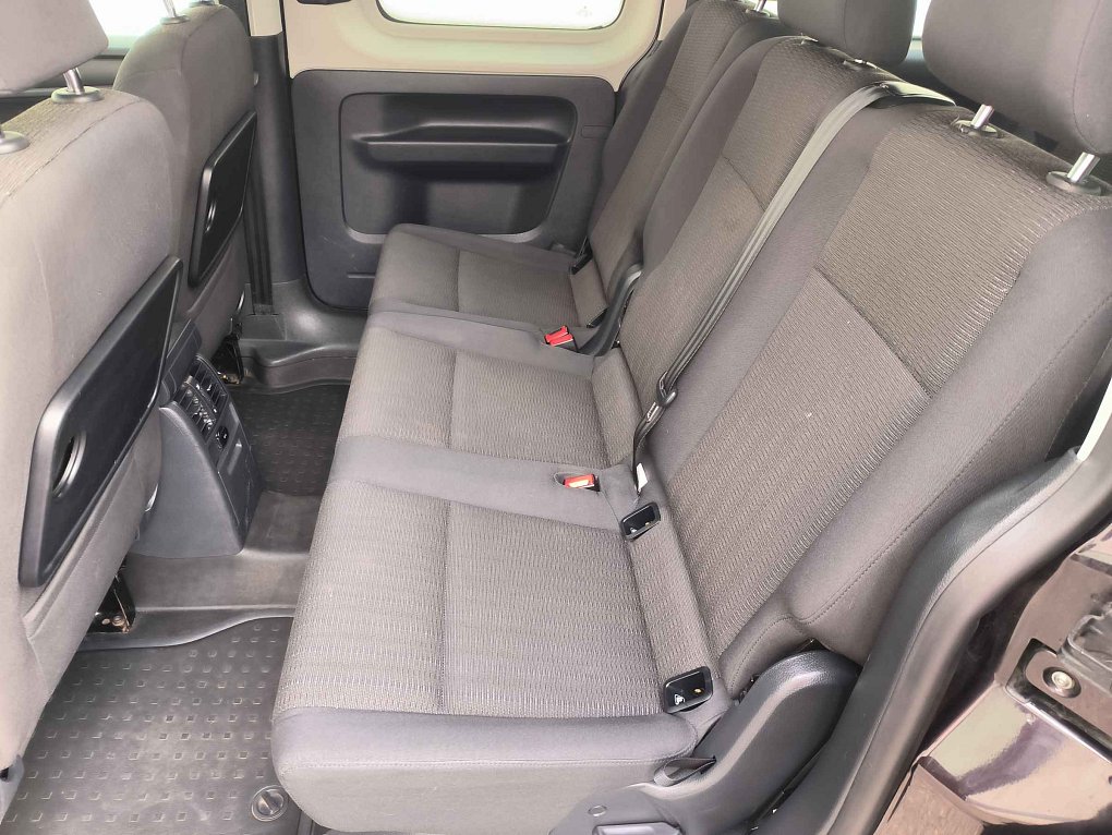 Volkswagen Caddy 2.0TDi Comfortline MAXi 7míst