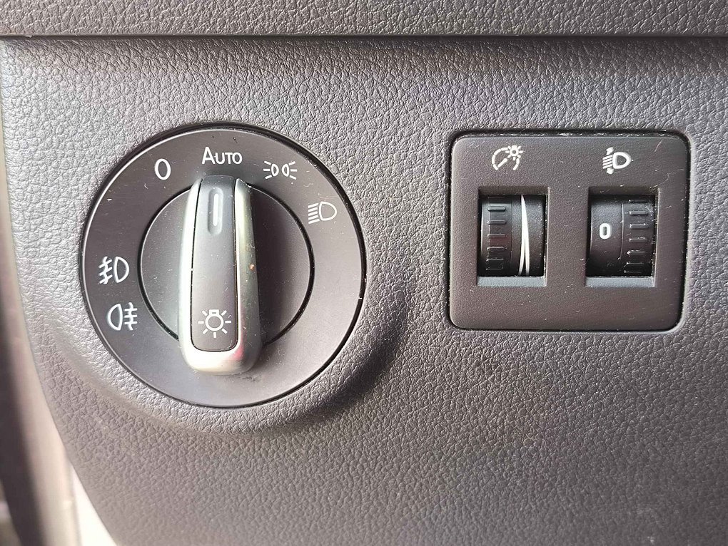 Volkswagen Caddy 2.0TDi Comfortline MAXi 7míst