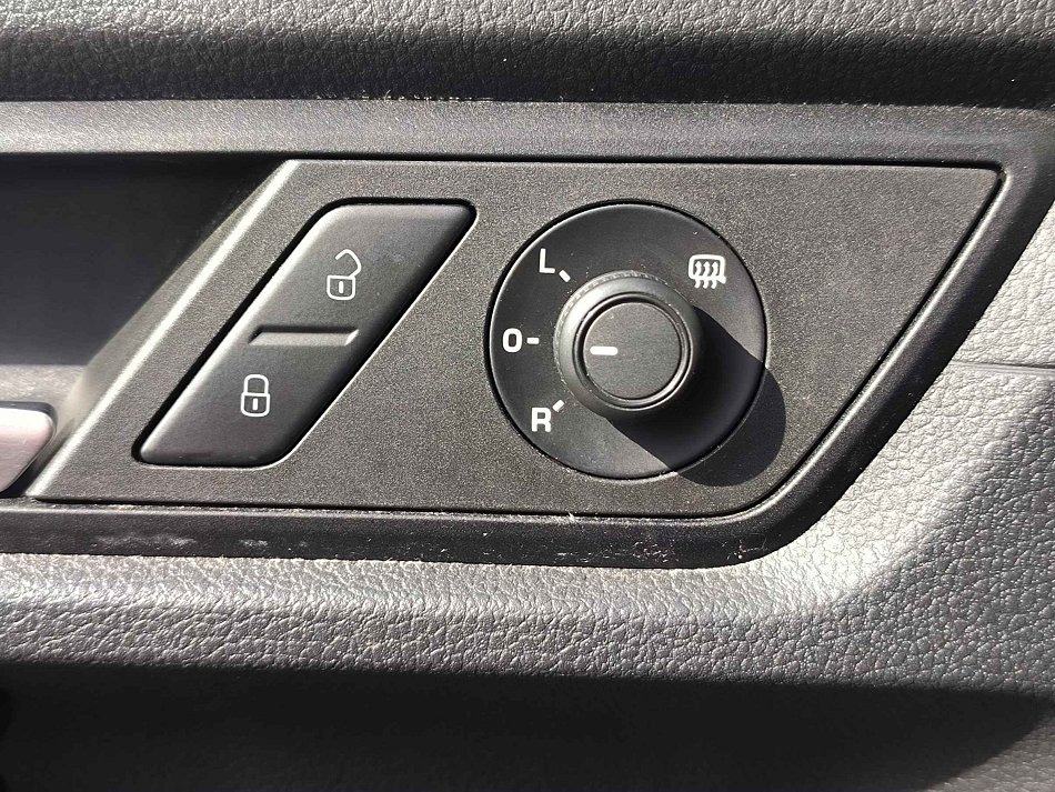 Volkswagen Caddy 2.0TDi Comfortline MAXi 7míst