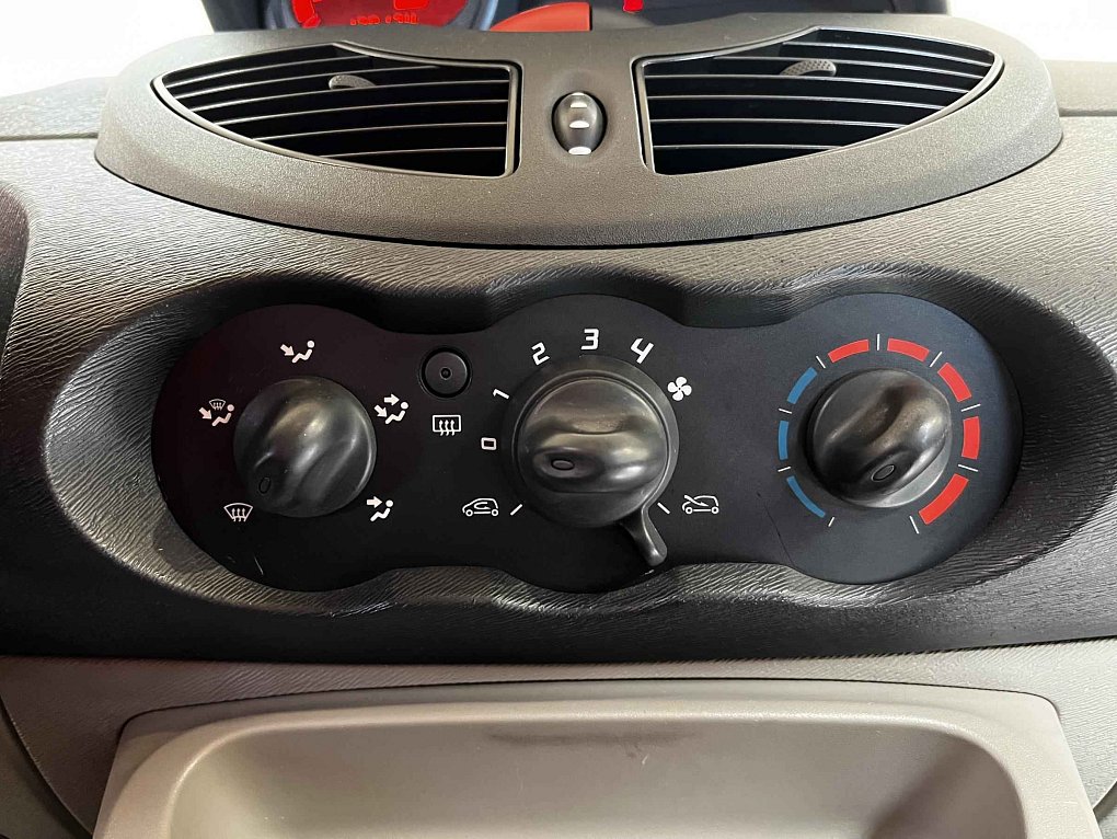 Renault Twingo 1.2i 