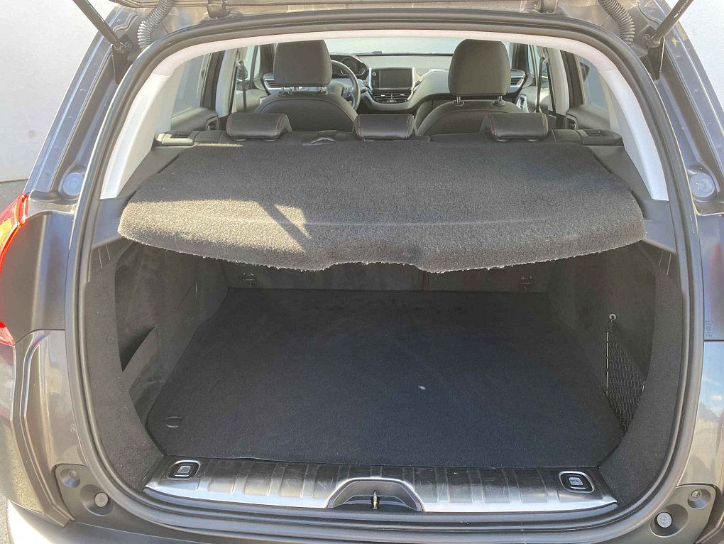 Peugeot 2008 1.2PT Crossway