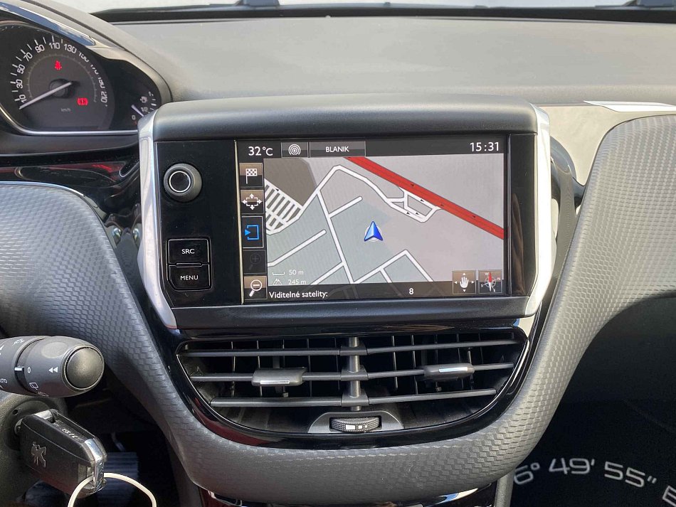 Peugeot 2008 1.2PT Crossway