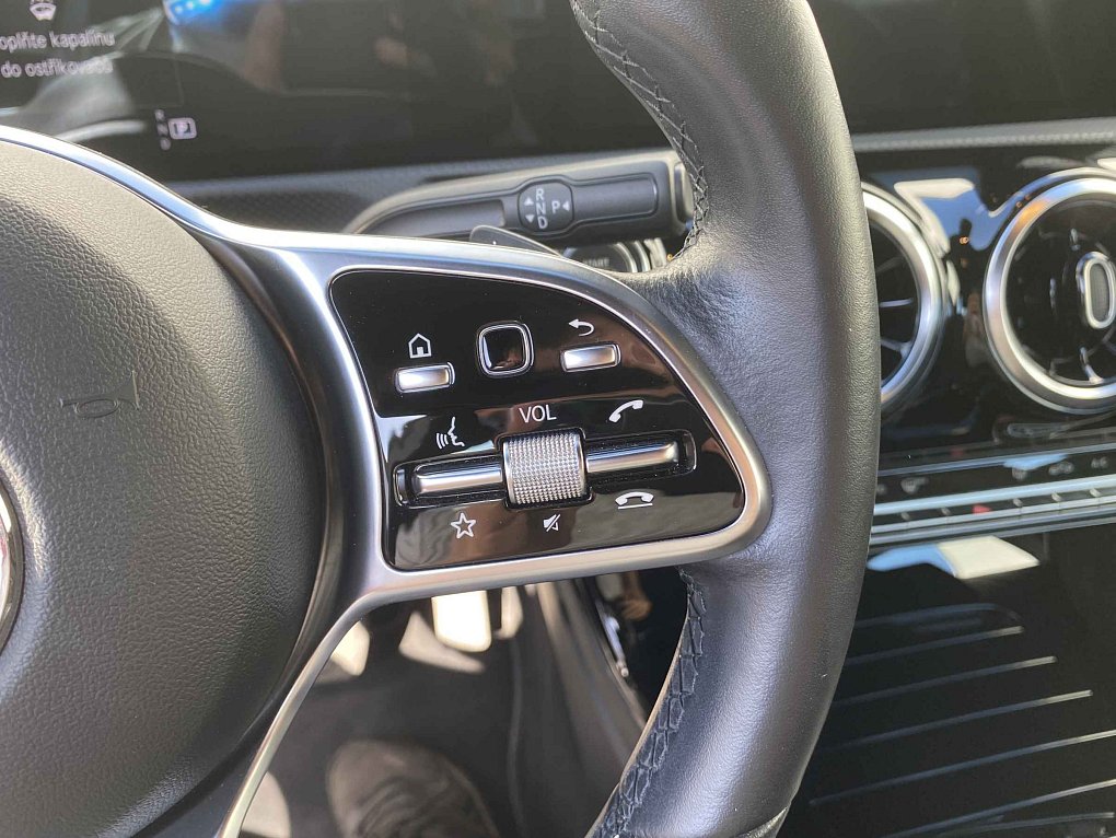Mercedes-Benz Třída A 1.3i 
