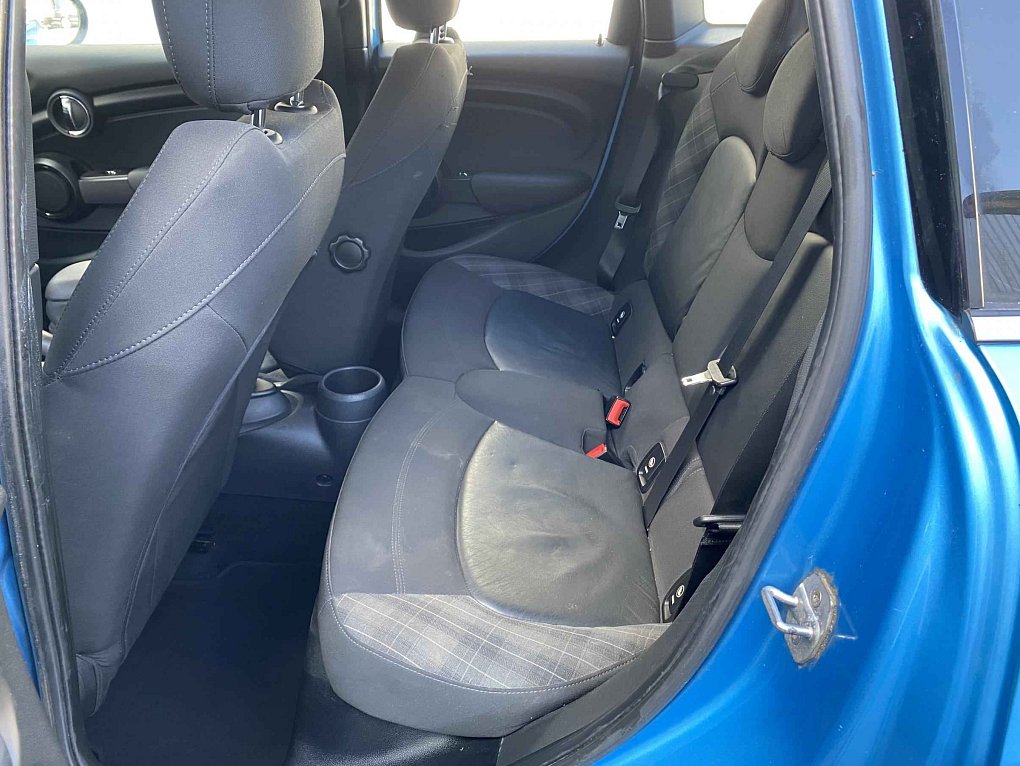Mini Cooper 1.5i 