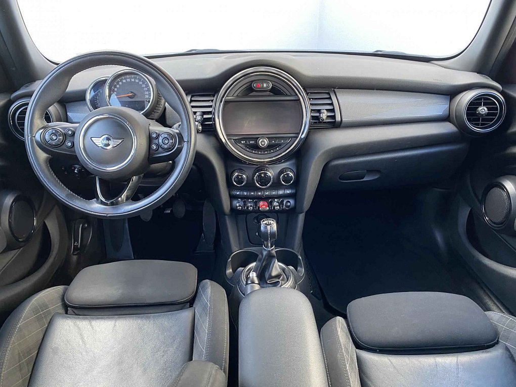 Mini Cooper 1.5i 