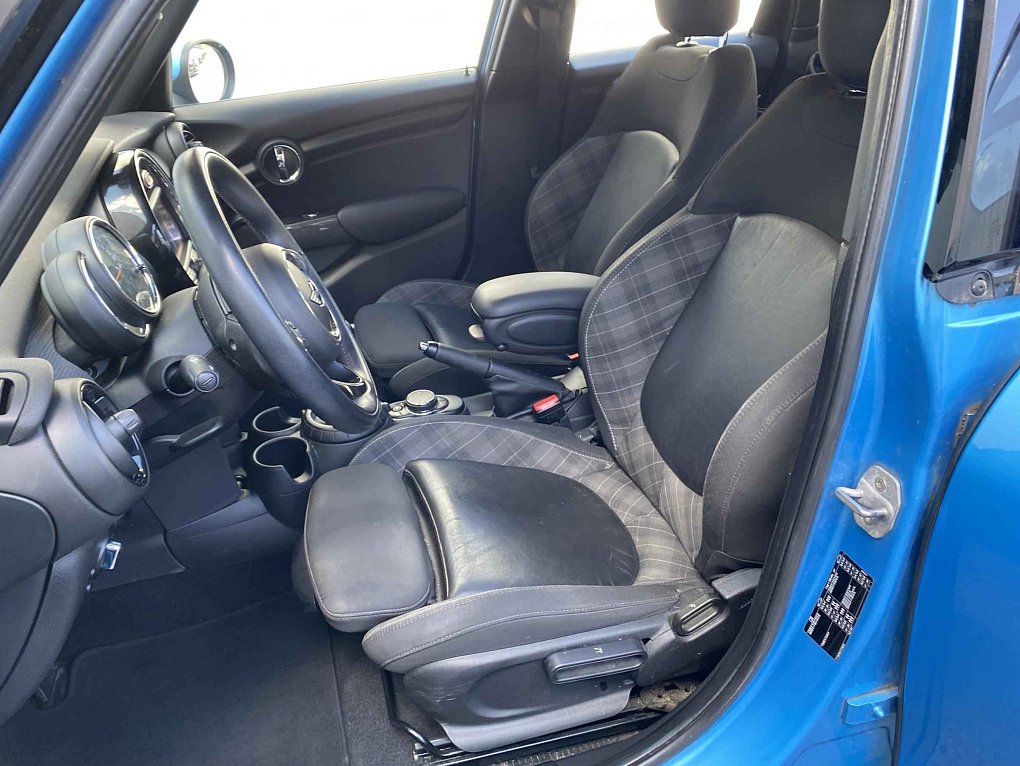 Mini Cooper 1.5i 