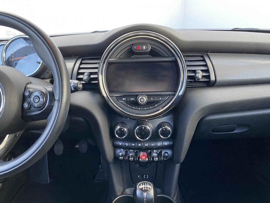 Mini Cooper 1.5i 