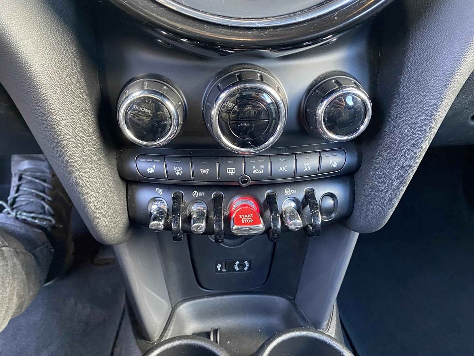 Mini Cooper 1.5i 