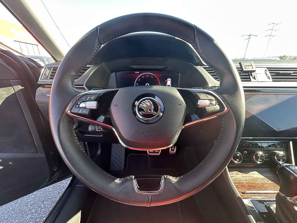 Škoda Superb III 2.0TDi Scout 4X4