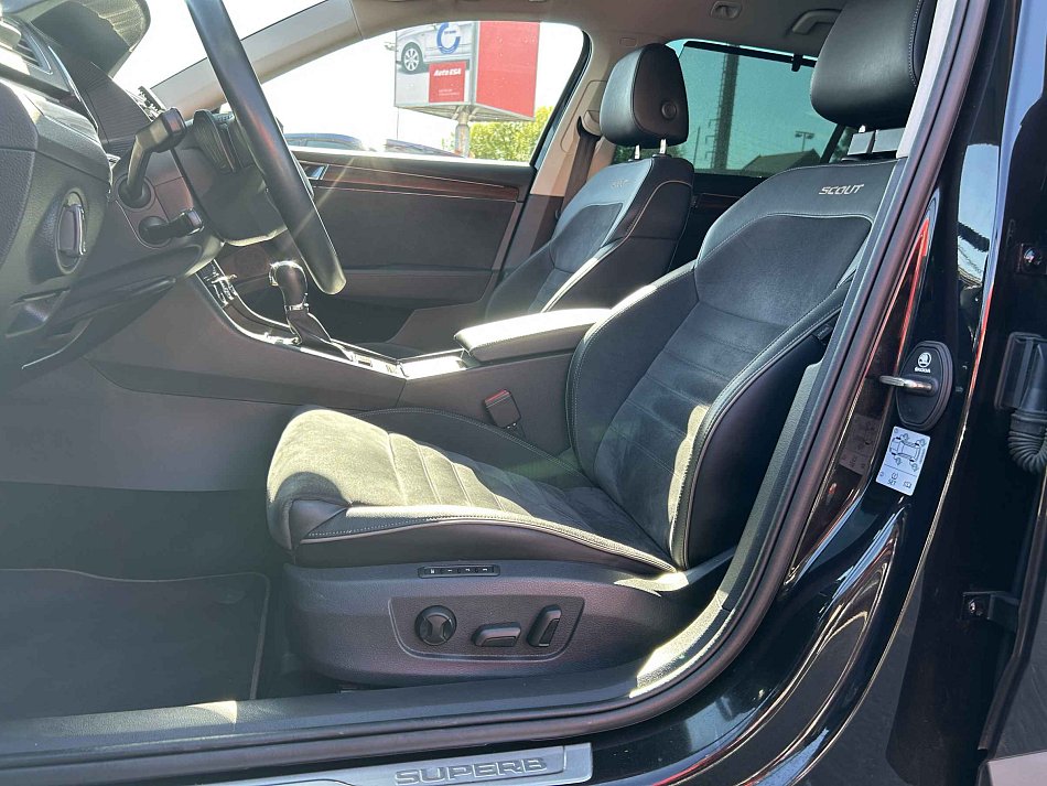 Škoda Superb III 2.0TDi Scout 4X4