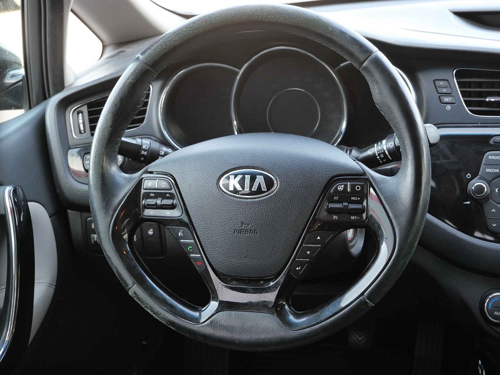 Kia Ceed 1.6 GDi 