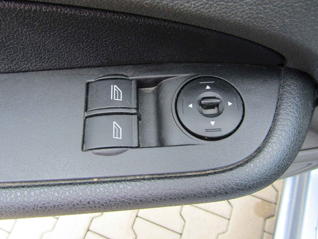 Ford Focus 1.6i 