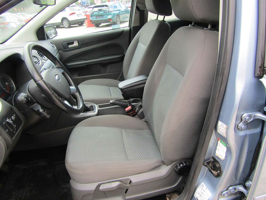 Ford Focus 1.6i 