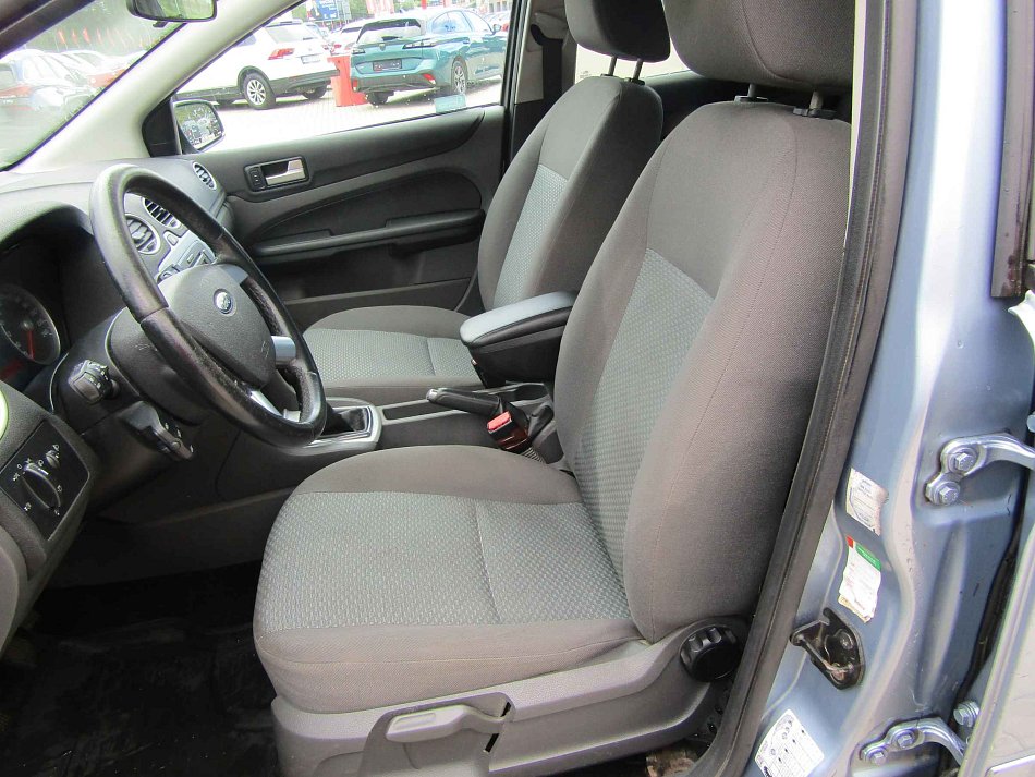 Ford Focus 1.6i 