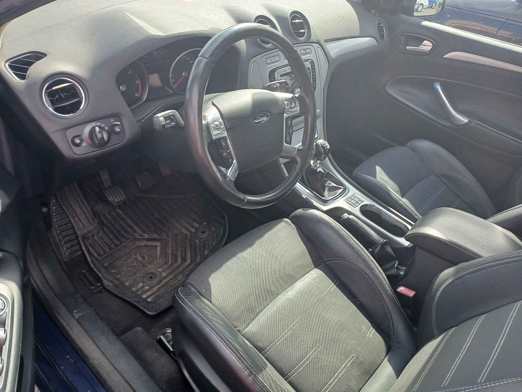 Ford Mondeo 2.2TDCi 
