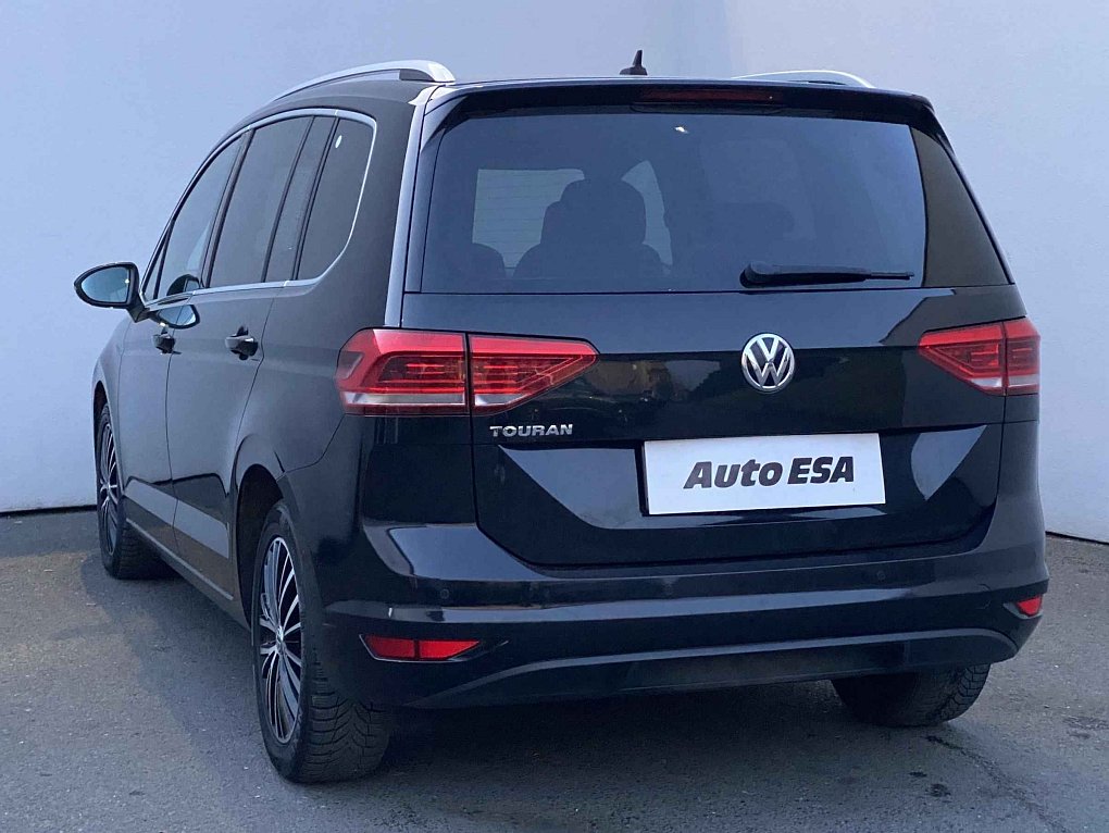 Volkswagen Touran 1.6TDi  7 míst