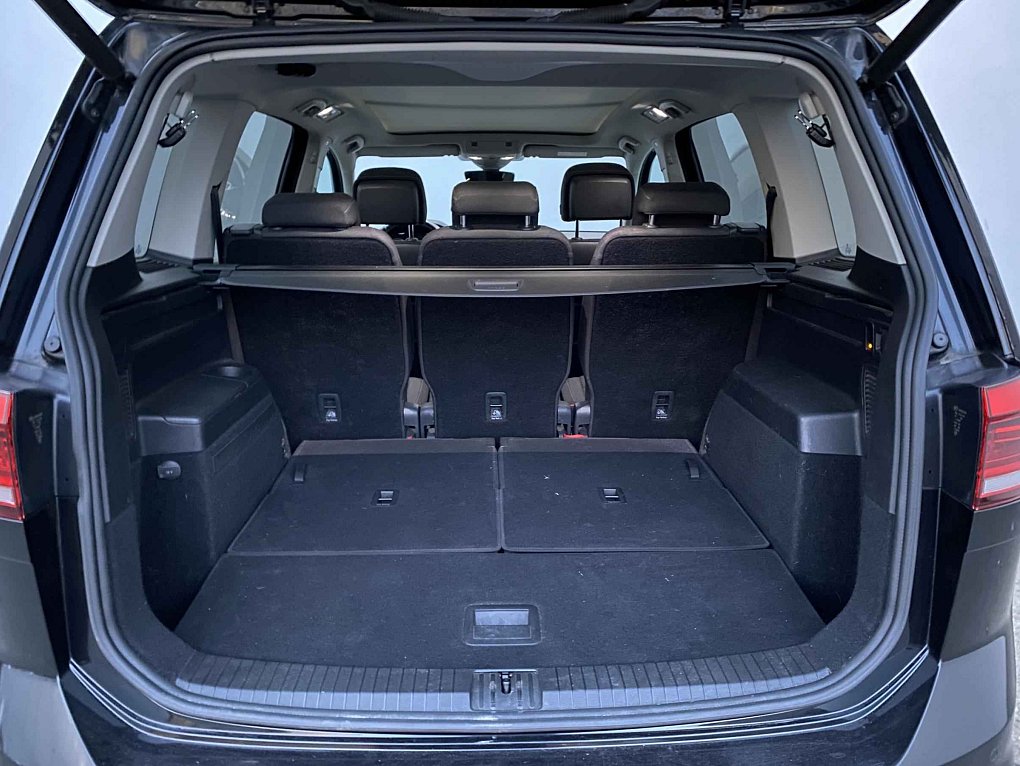 Volkswagen Touran 1.6TDi  7 míst