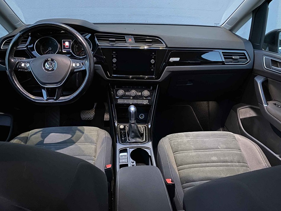 Volkswagen Touran 1.6TDi  7 míst