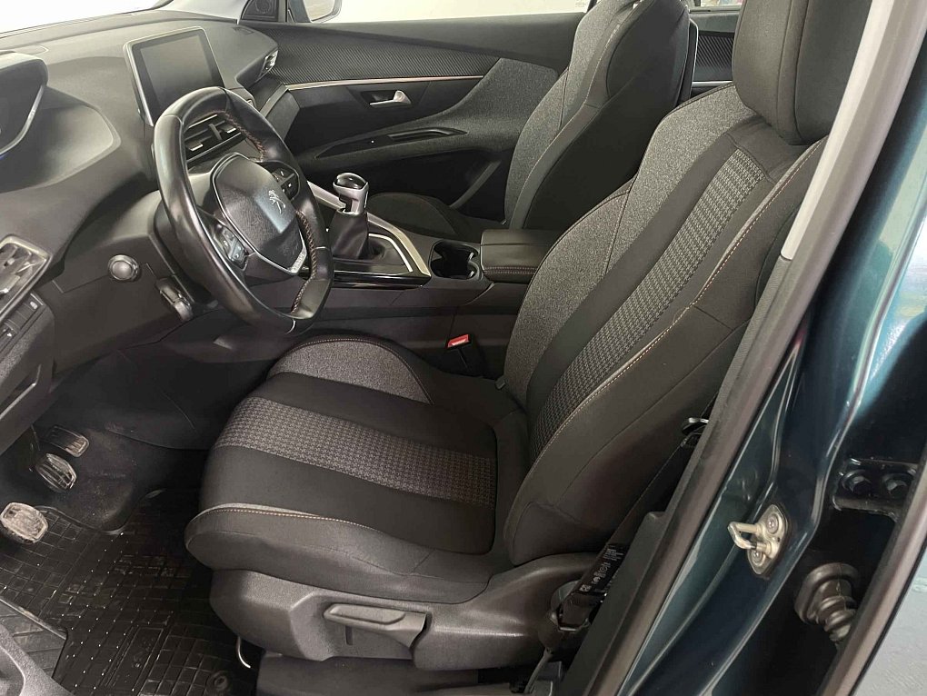 Peugeot 5008 1.2 PT Active