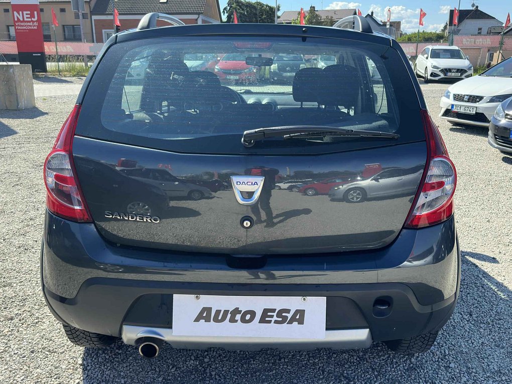 Dacia Sandero 1.6i 