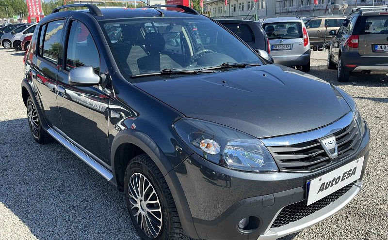 Dacia Sandero 1.6i 
