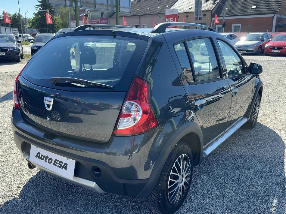 Dacia Sandero 1.6i 