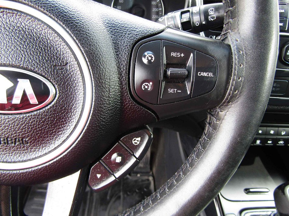 Kia Carens 1.7 CRDi 