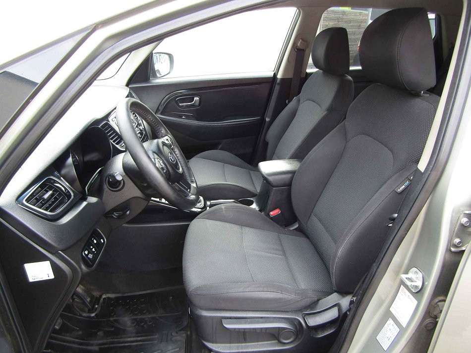 Kia Carens 1.7 CRDi 