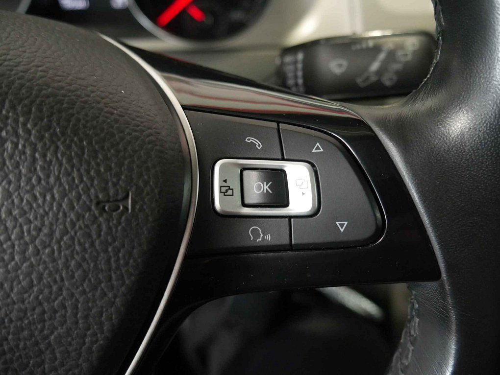 Volkswagen Golf 1.2TSI 
