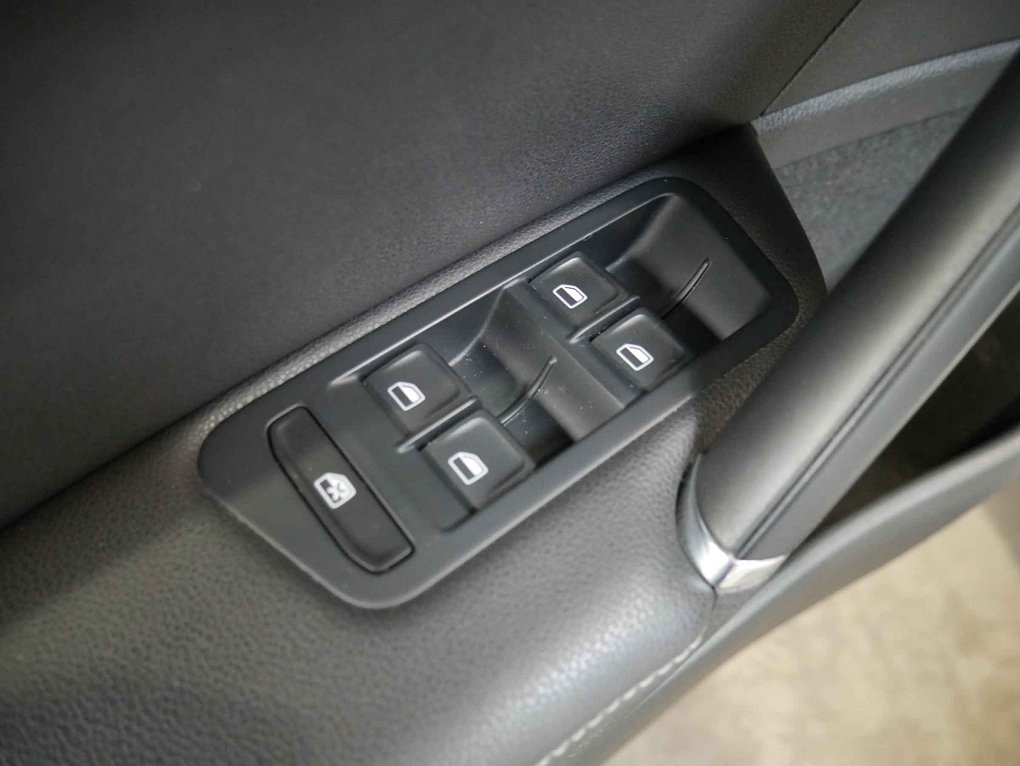 Volkswagen Golf 1.2TSI 