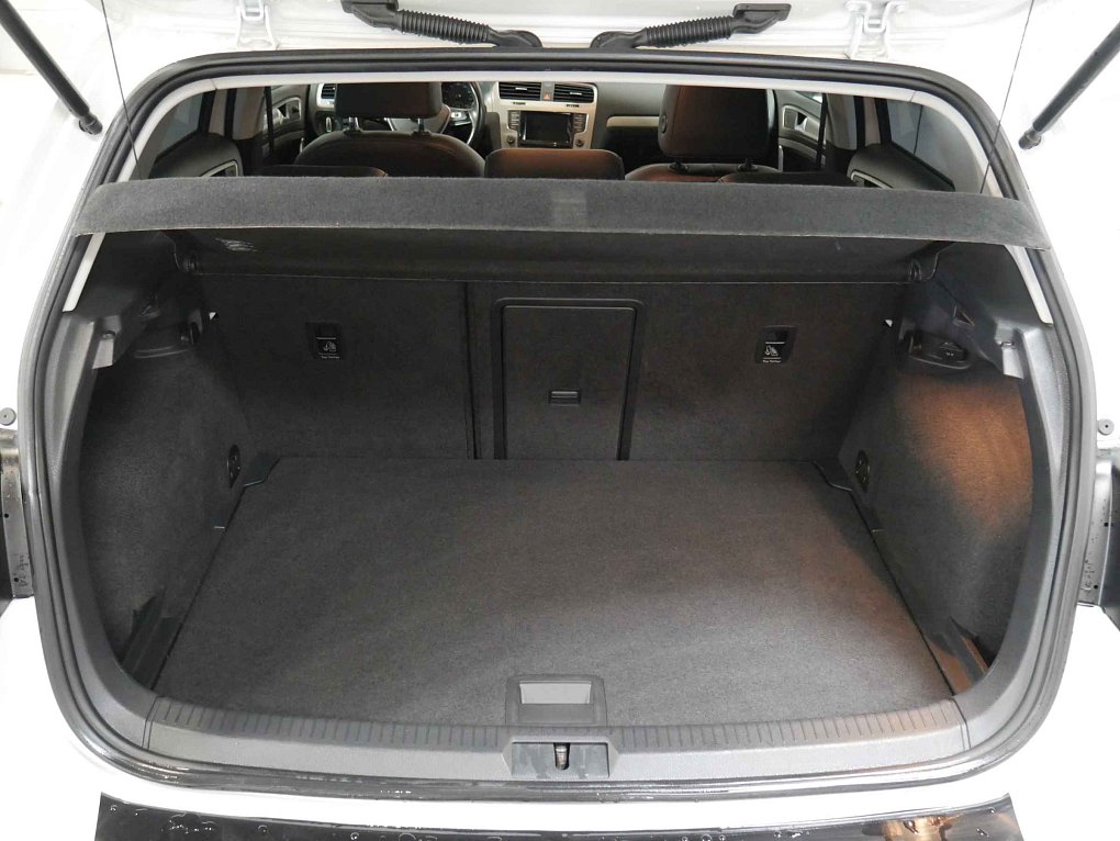 Volkswagen Golf 1.2TSI 