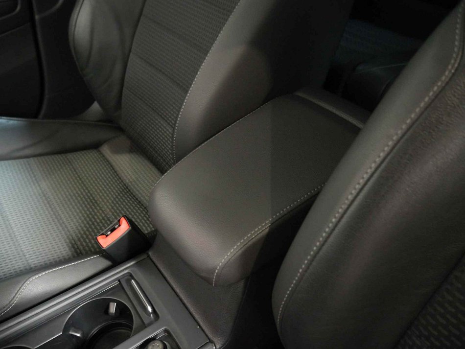 Volkswagen Golf 1.2TSI 
